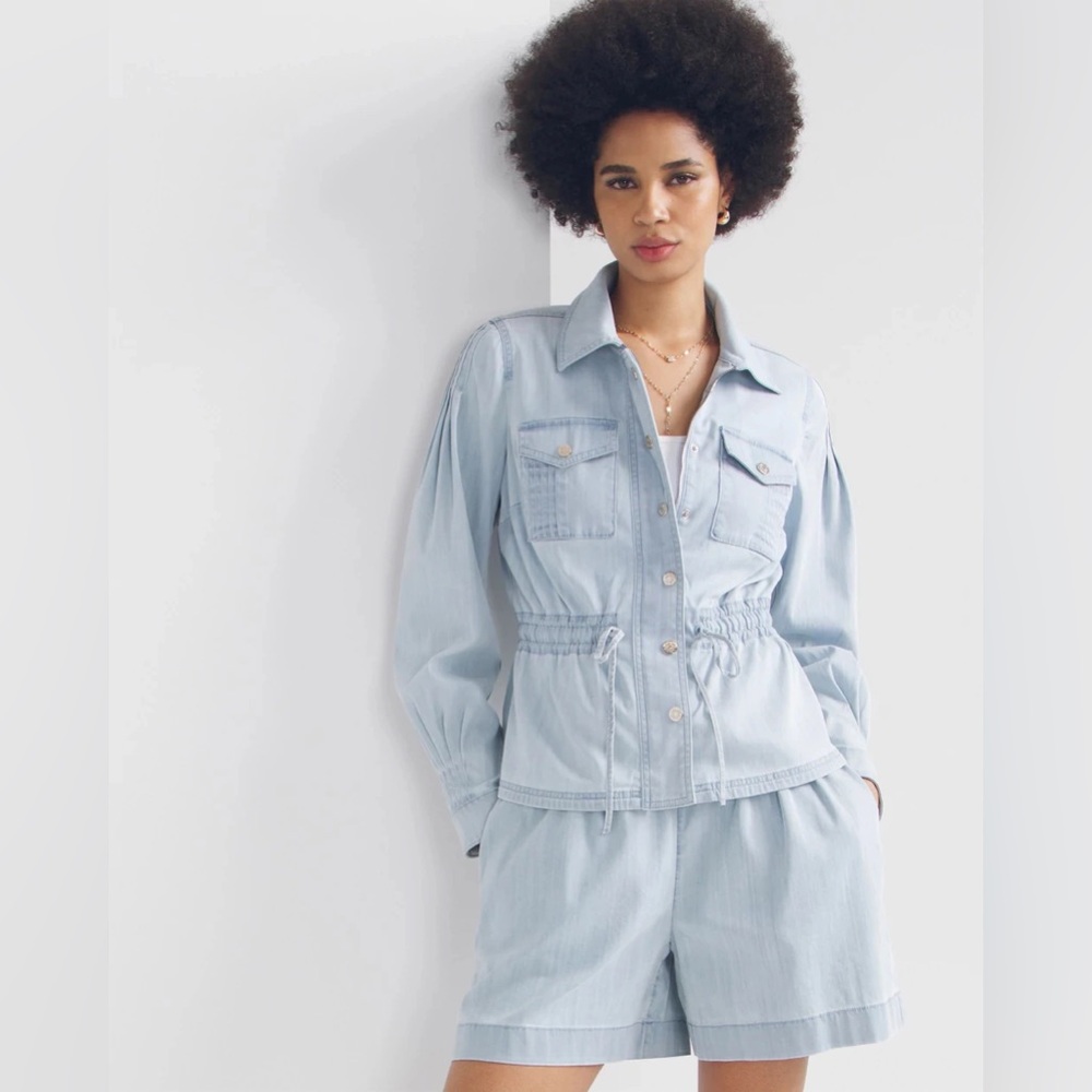 White House Black Market‎ Blue Light Denim Utility Anorak Women's Jacket Size 4